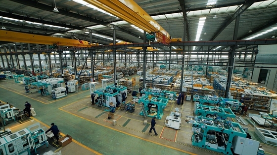 Máy đóng gói chân không hoàn toàn tự động 0,6Mpa Hình dạng gạch 6 mặt ISO9001